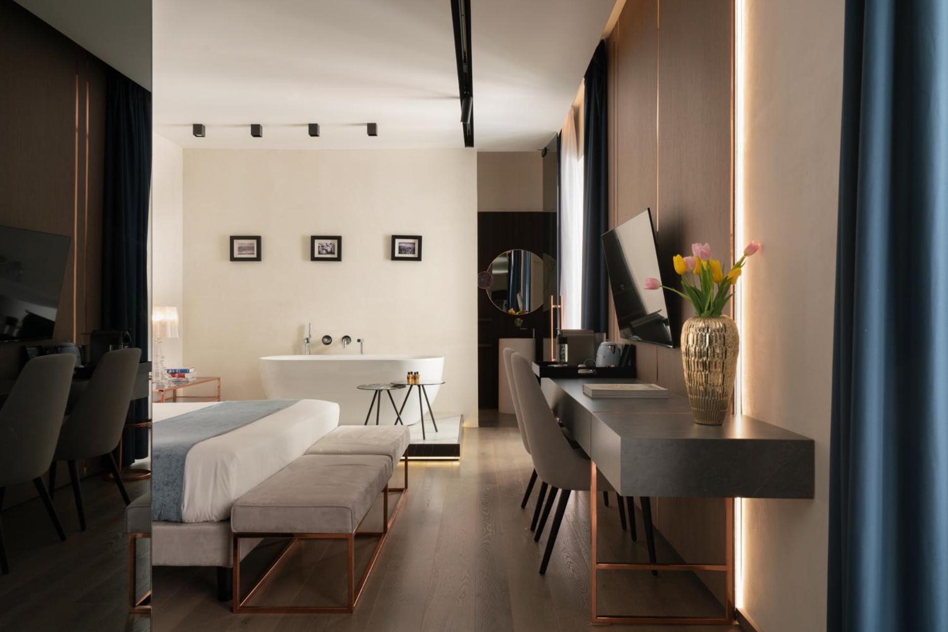 Agra Suites Naples Exterior photo