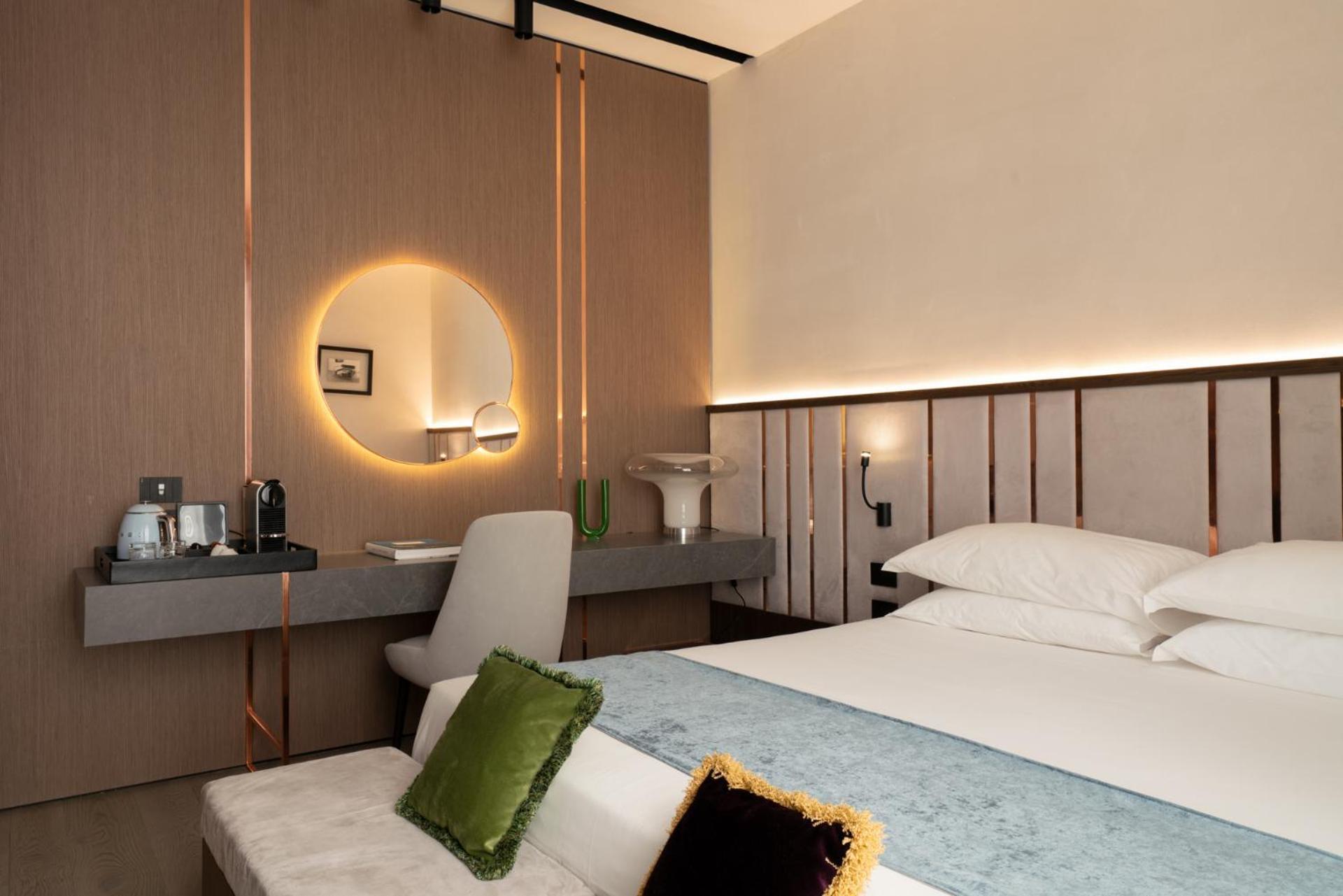 Agra Suites Naples Exterior photo